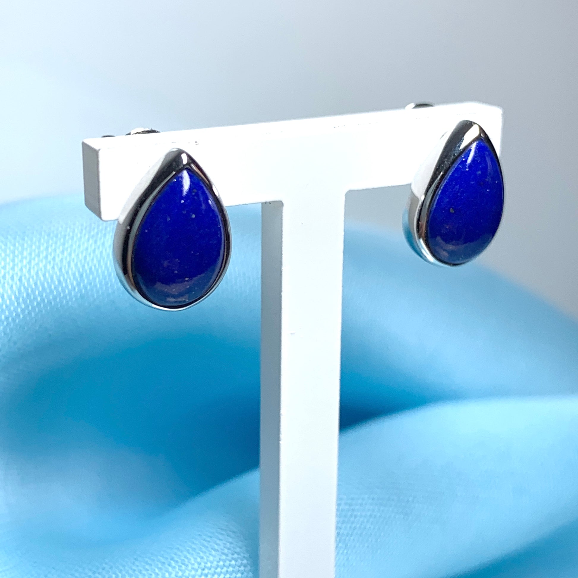 Blue lapis lazuli white gold pear teardrop stud earrings