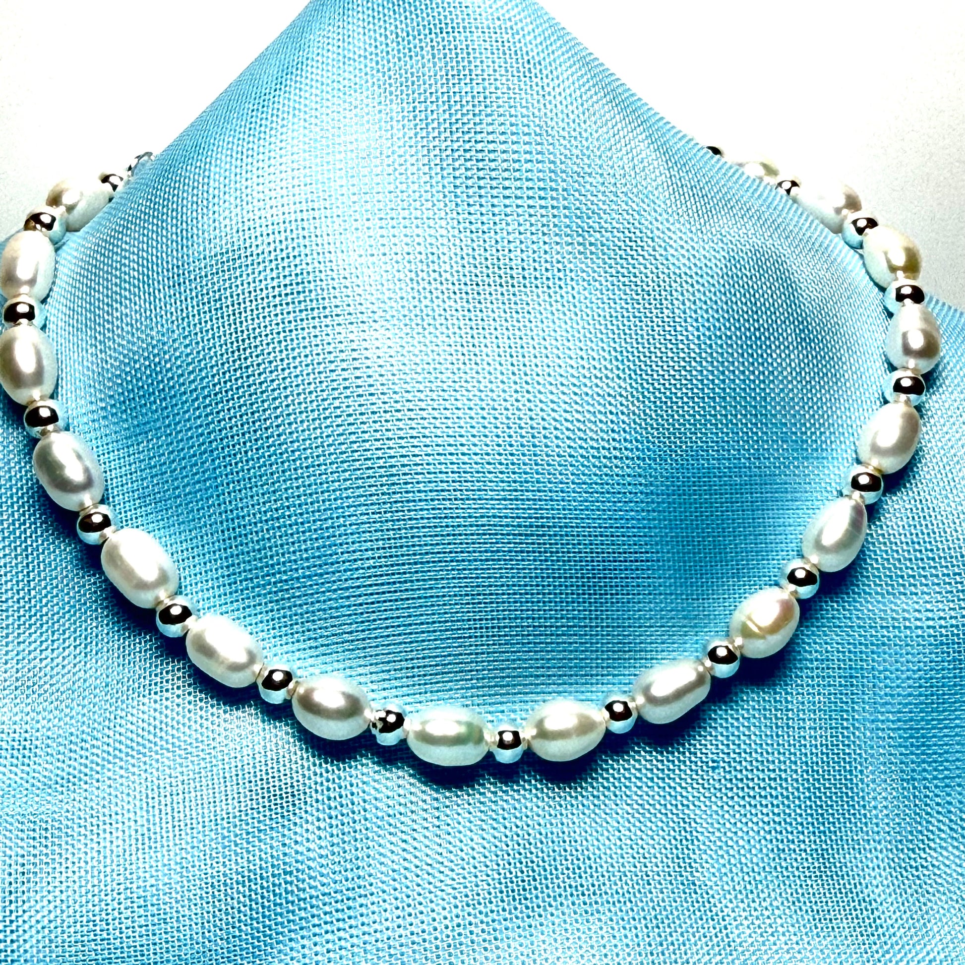 Bracelet real freshwater and sterling silver oval shaped pearl