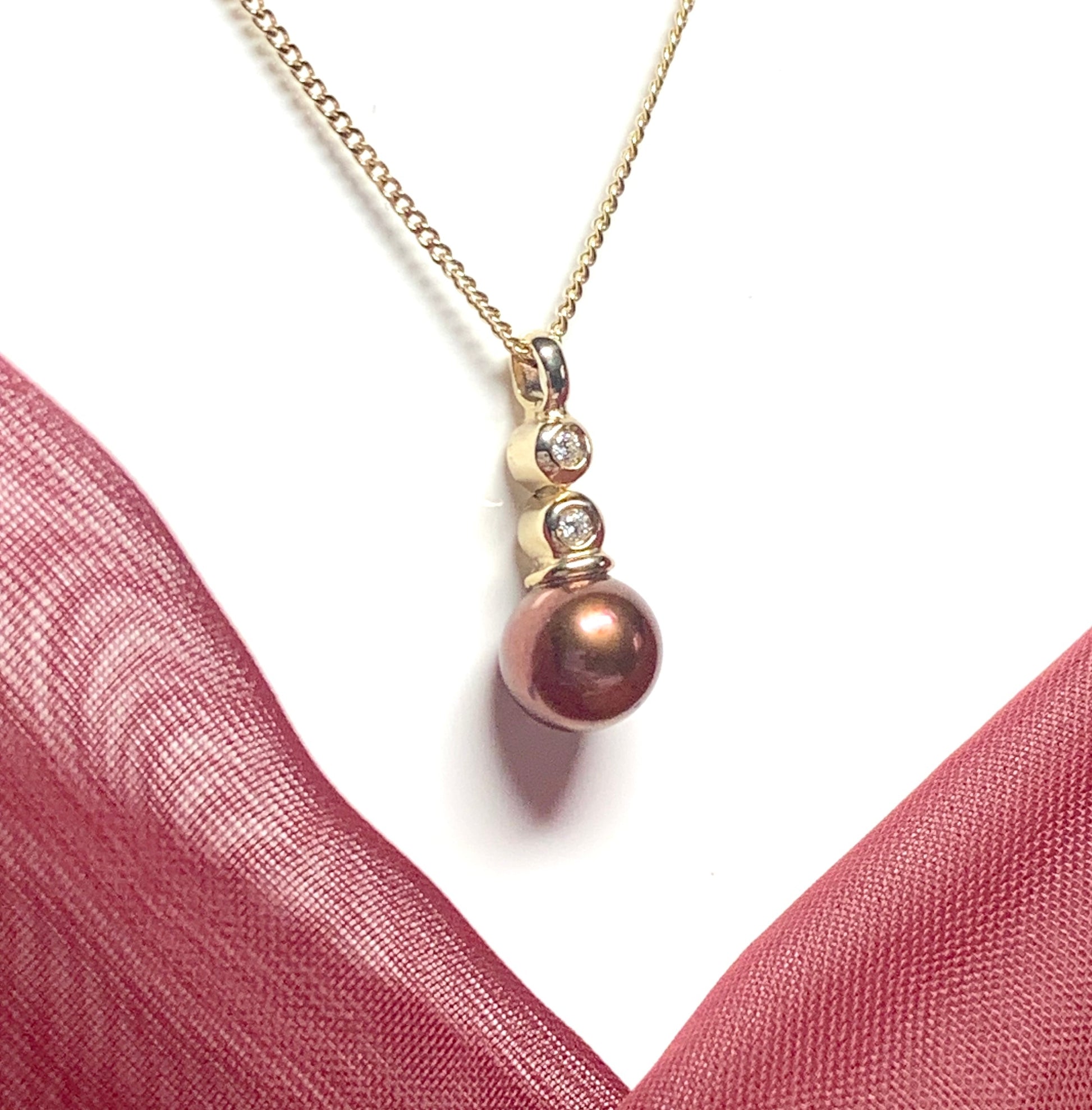 Chocolate pearl necklace freshwater cultured cubic zirconia yellow gold pendant