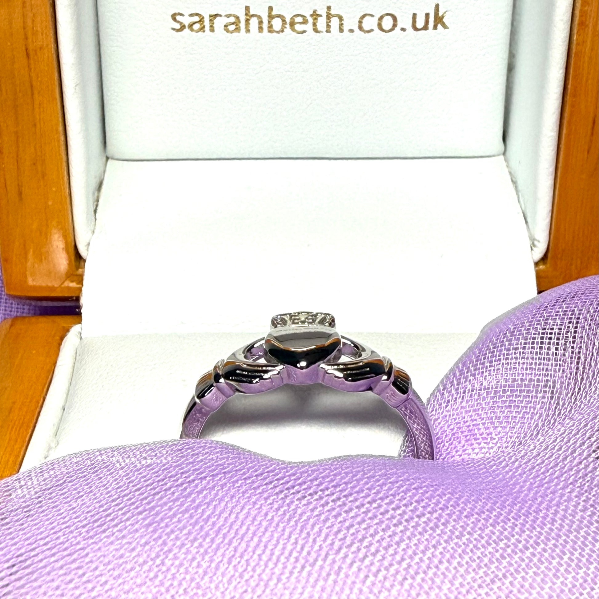 Claddagh ring sterling silver ladies