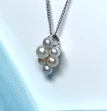 Cluster pearl necklace white gold pendant