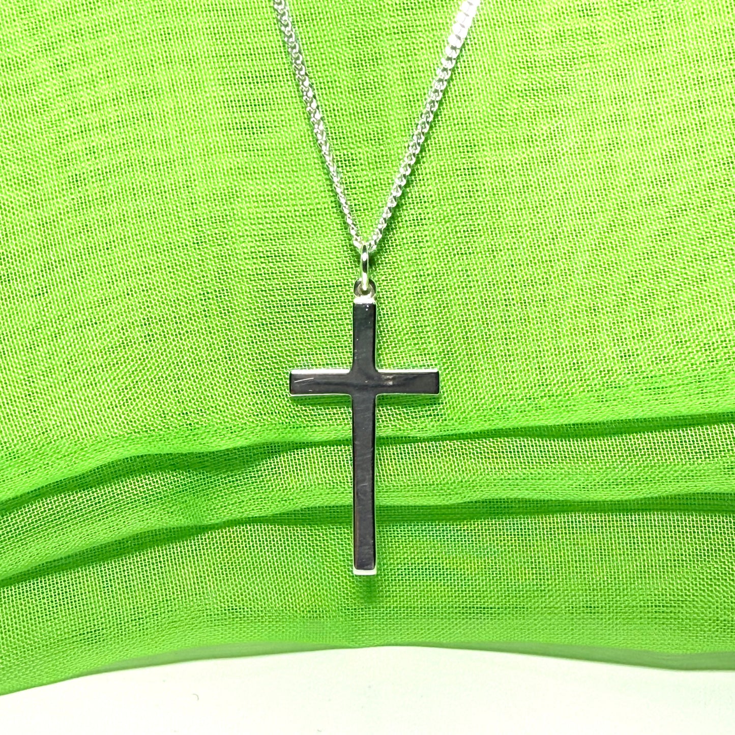 Solid cross highly polished plain design with chain sterling silver