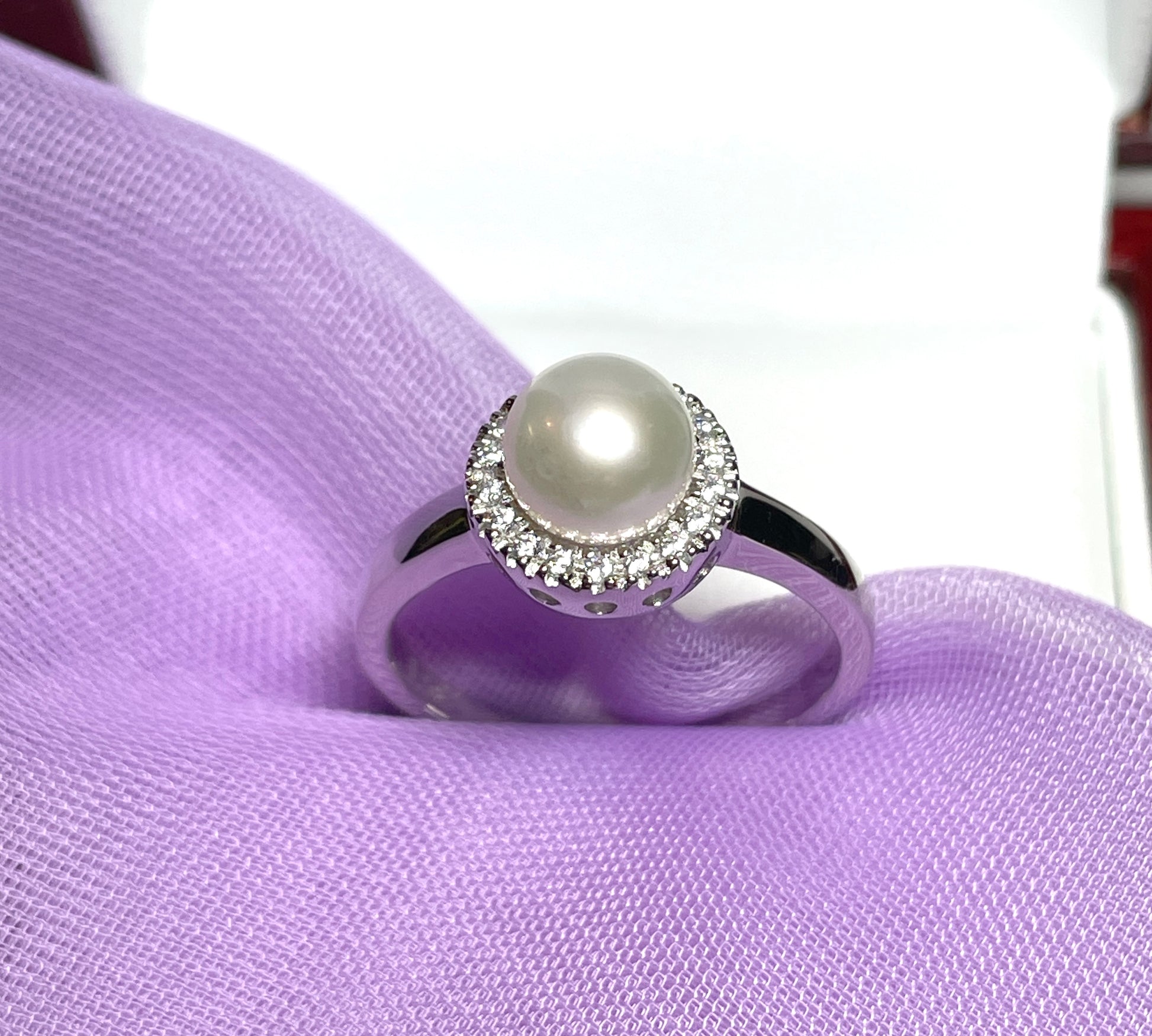 Cultured pearl and cubic zirconia round cluster ring sterling silver