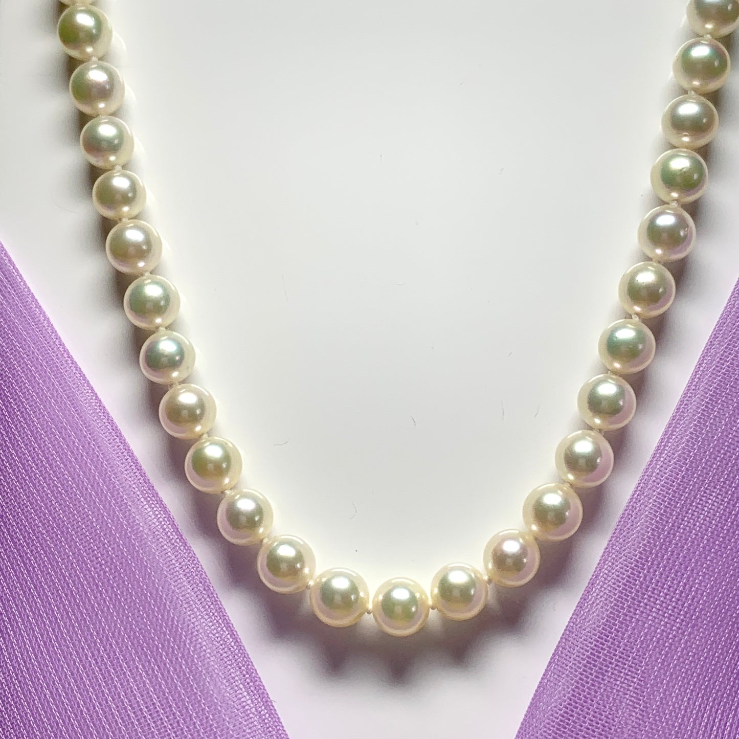 Cultured pearl single row necklace