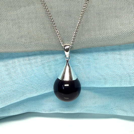 Dark blue crystal necklace round shaped drop pendant