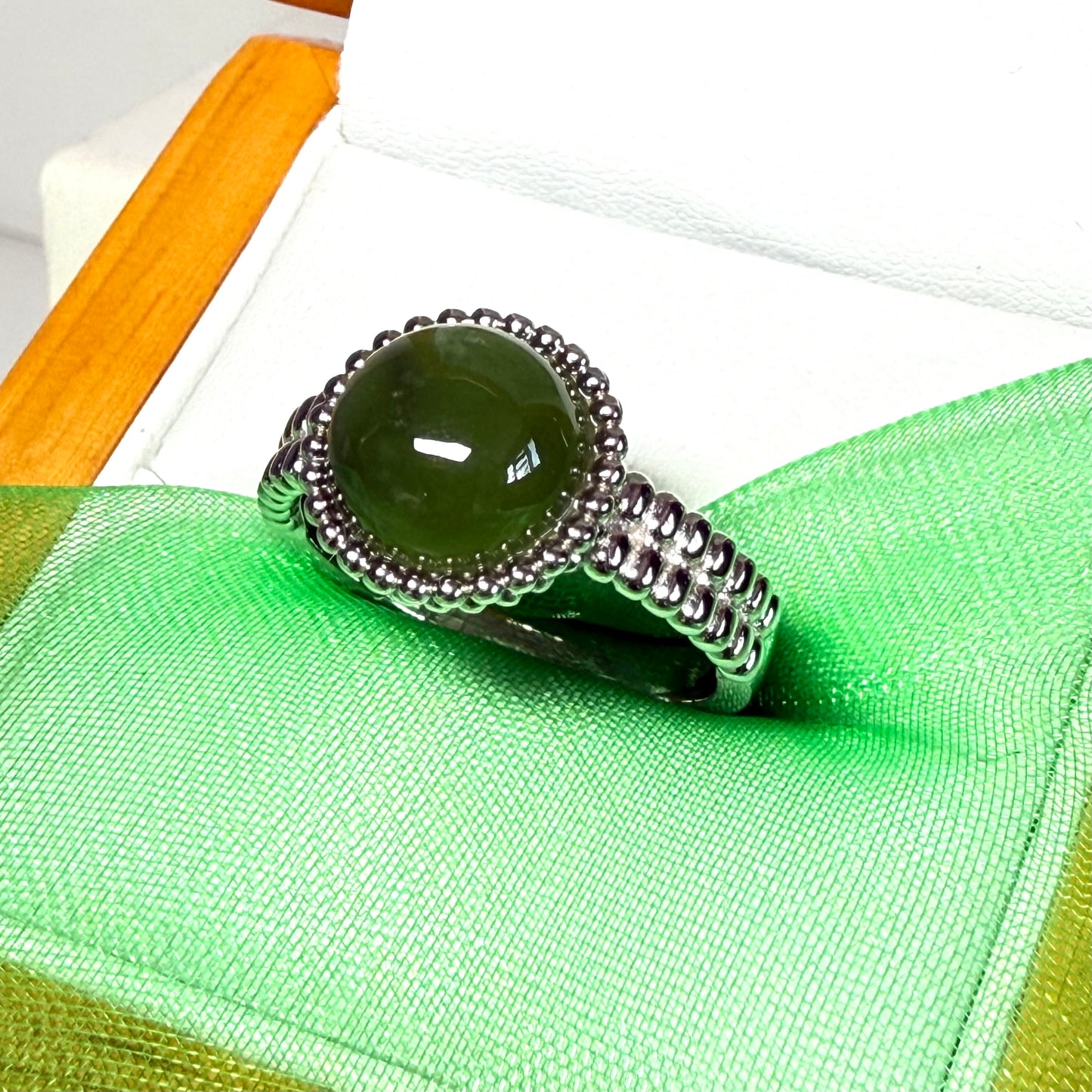 Dark green real jade ring round shape sterling silver patterned bobbled