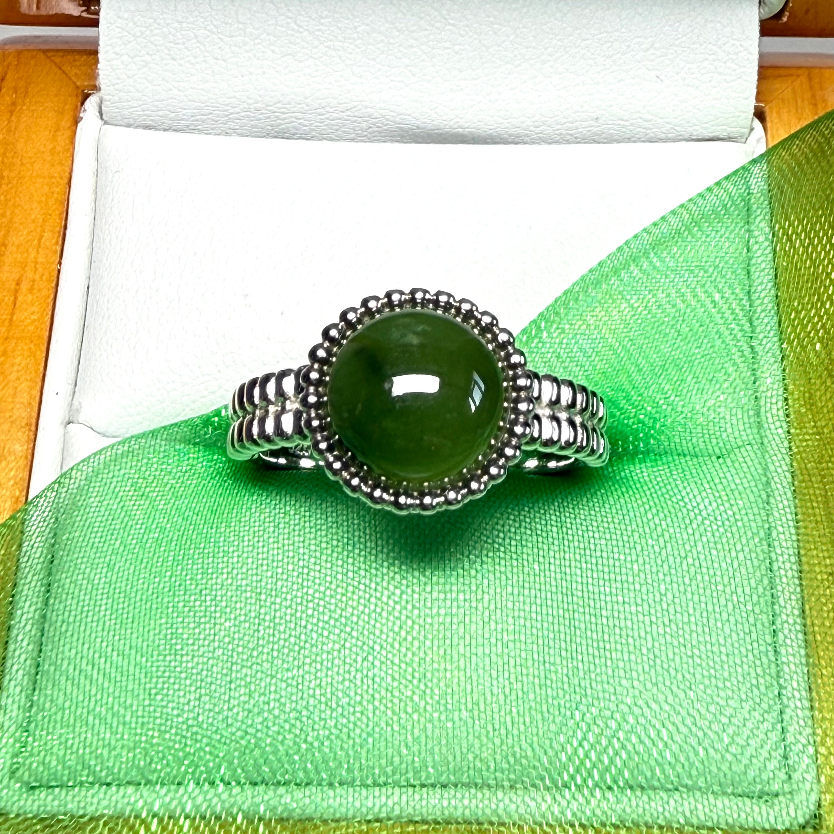 Dark green real jade ring round shape sterling silver patterned bobble