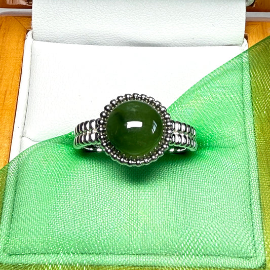 Dark green real jade ring round shape sterling silver patterned bobbled