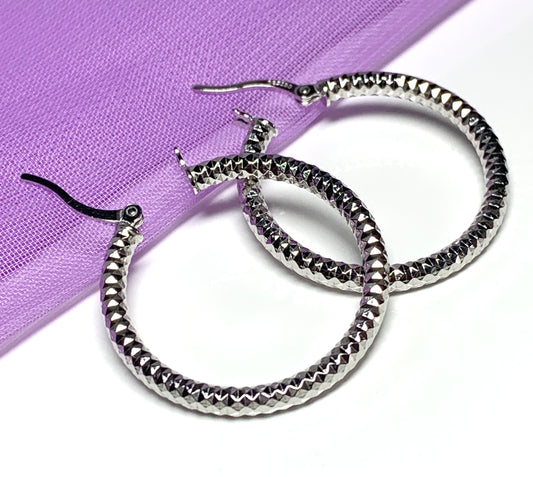 Diamond cut fancy faceted ribbed patterned sterling silver round hoop earrings