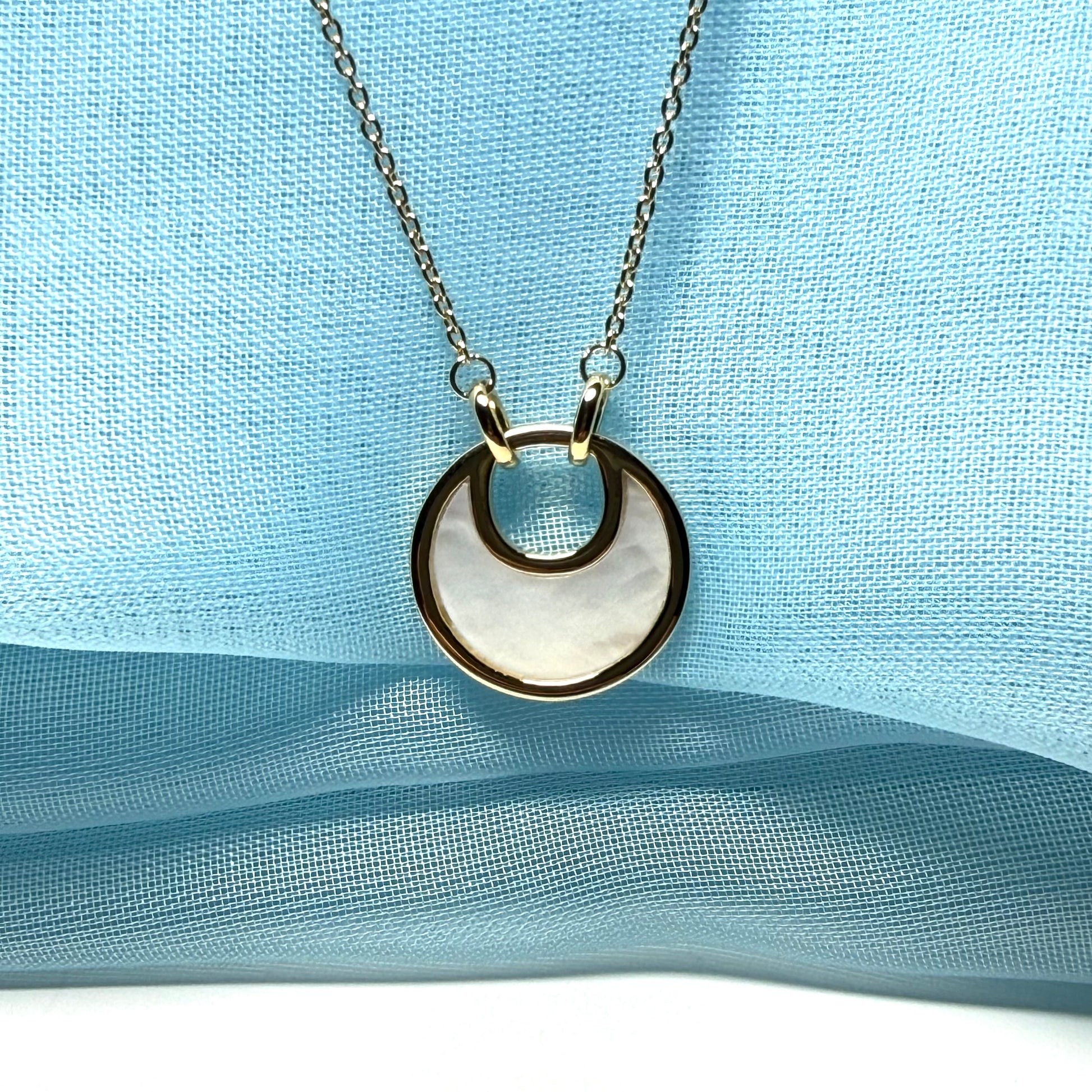 Fiorelli round Mother Of Pearl gold plated sterling silver necklace pendant