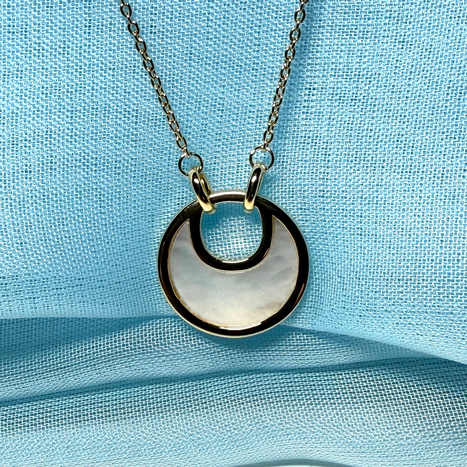Fiorelli round Mother Of Pearl gold plated sterling silver necklace pendant