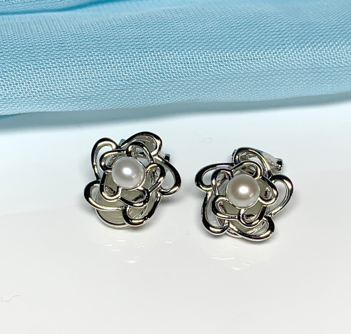 Round flower real freshwater cultured pearl clip on earrings sterling silver