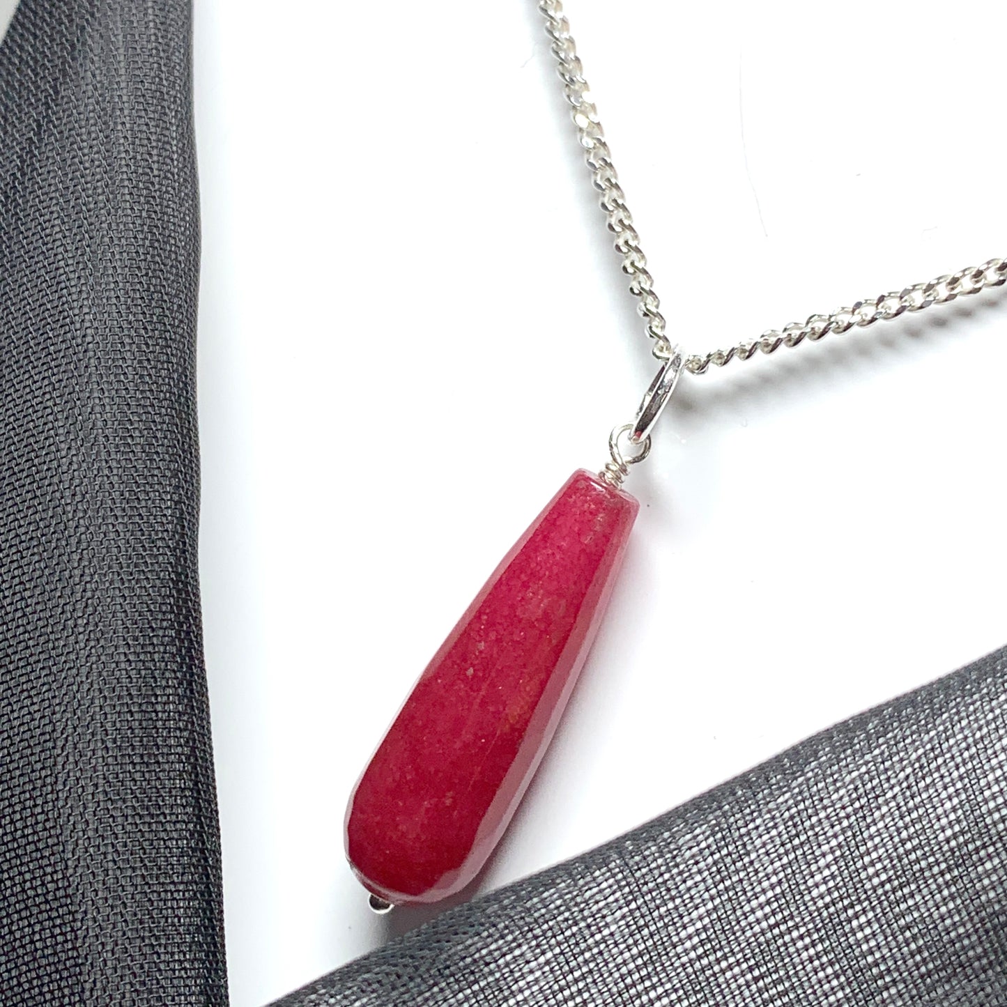 Fuchsia tear drop red jade necklace pendent sterling silver