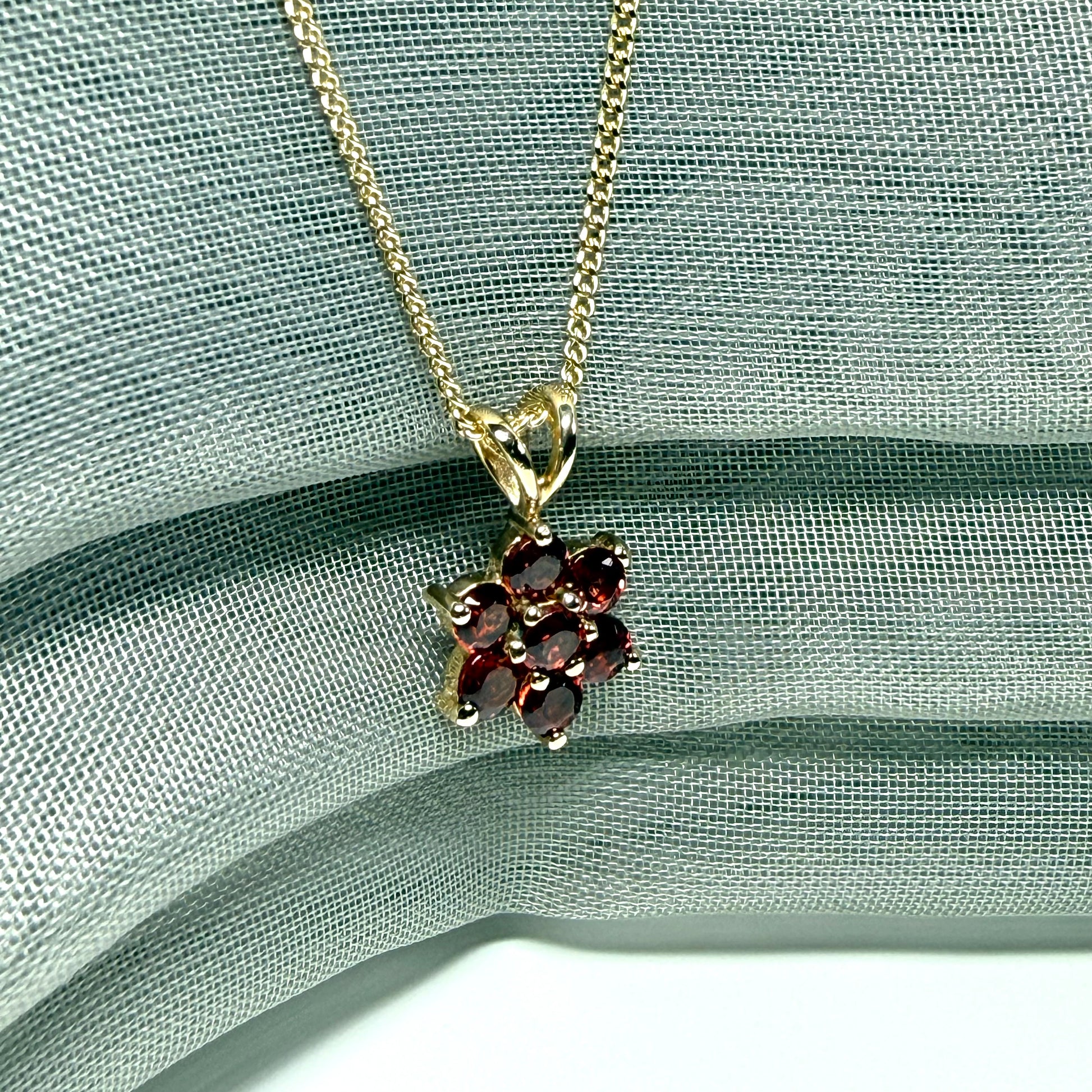 Yellow gold round shape real garnet cluster necklace daisy pendant