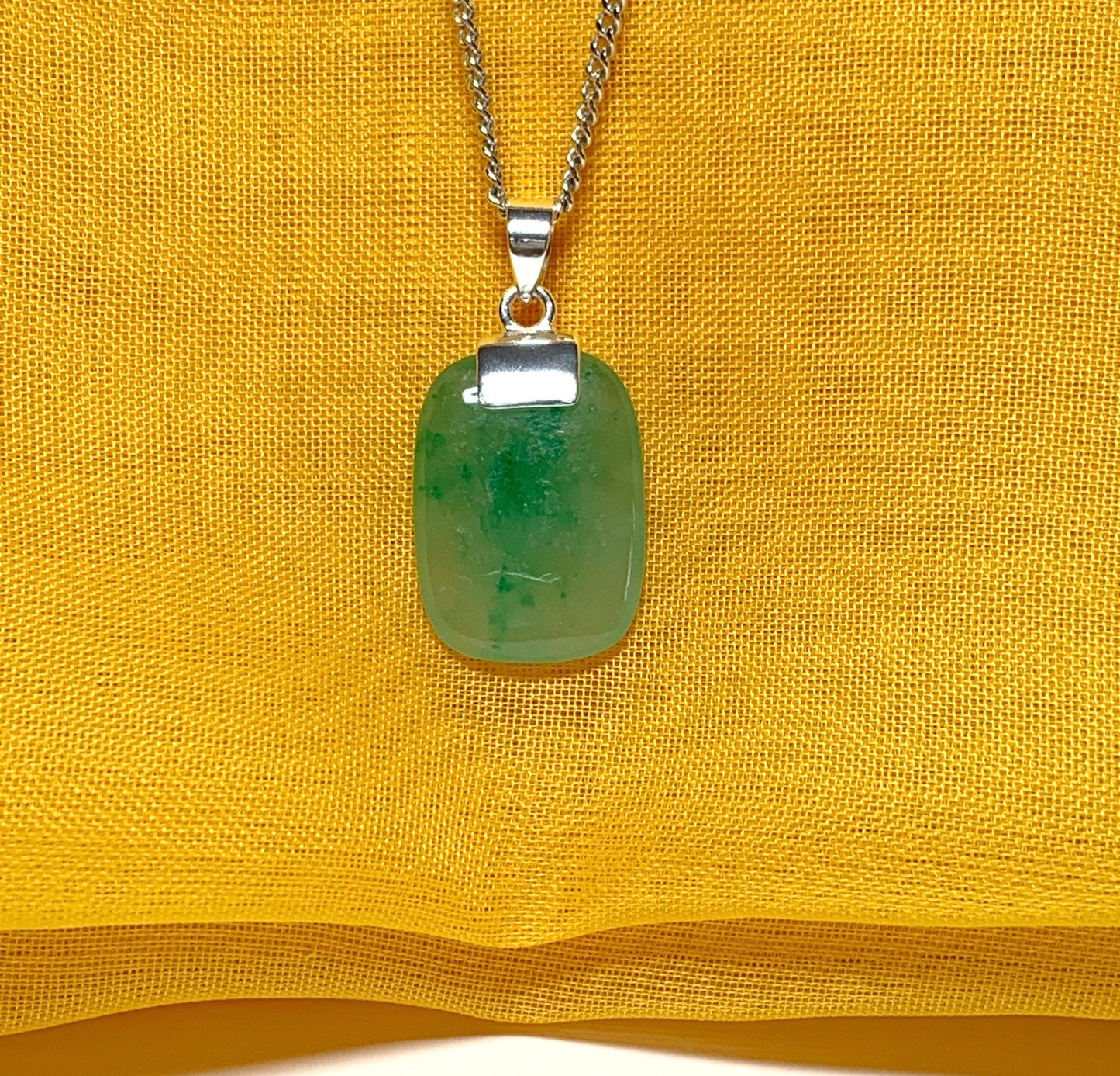 Gorgeous real green jade stone necklace sterling silver cushion shaped pendant