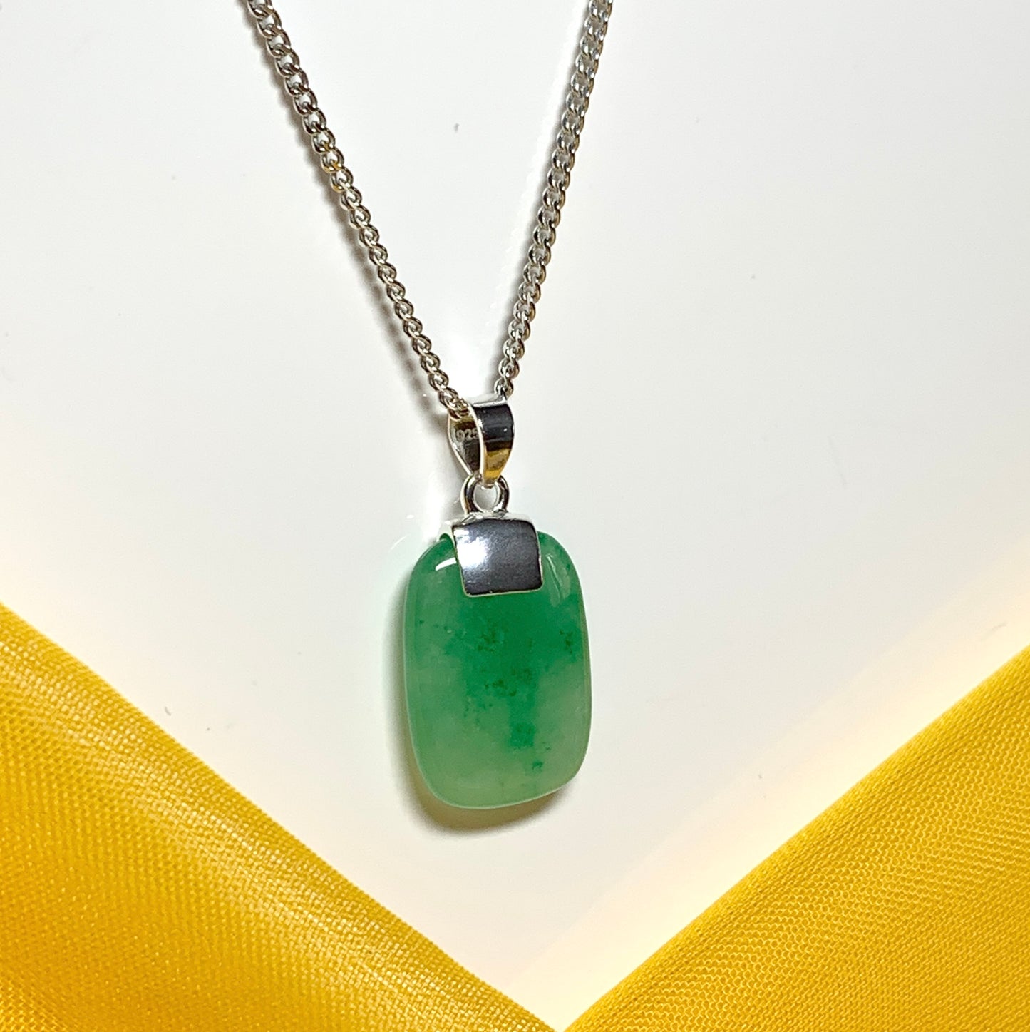 Gorgeous real green jade stone necklace sterling silver cushion shaped pendant