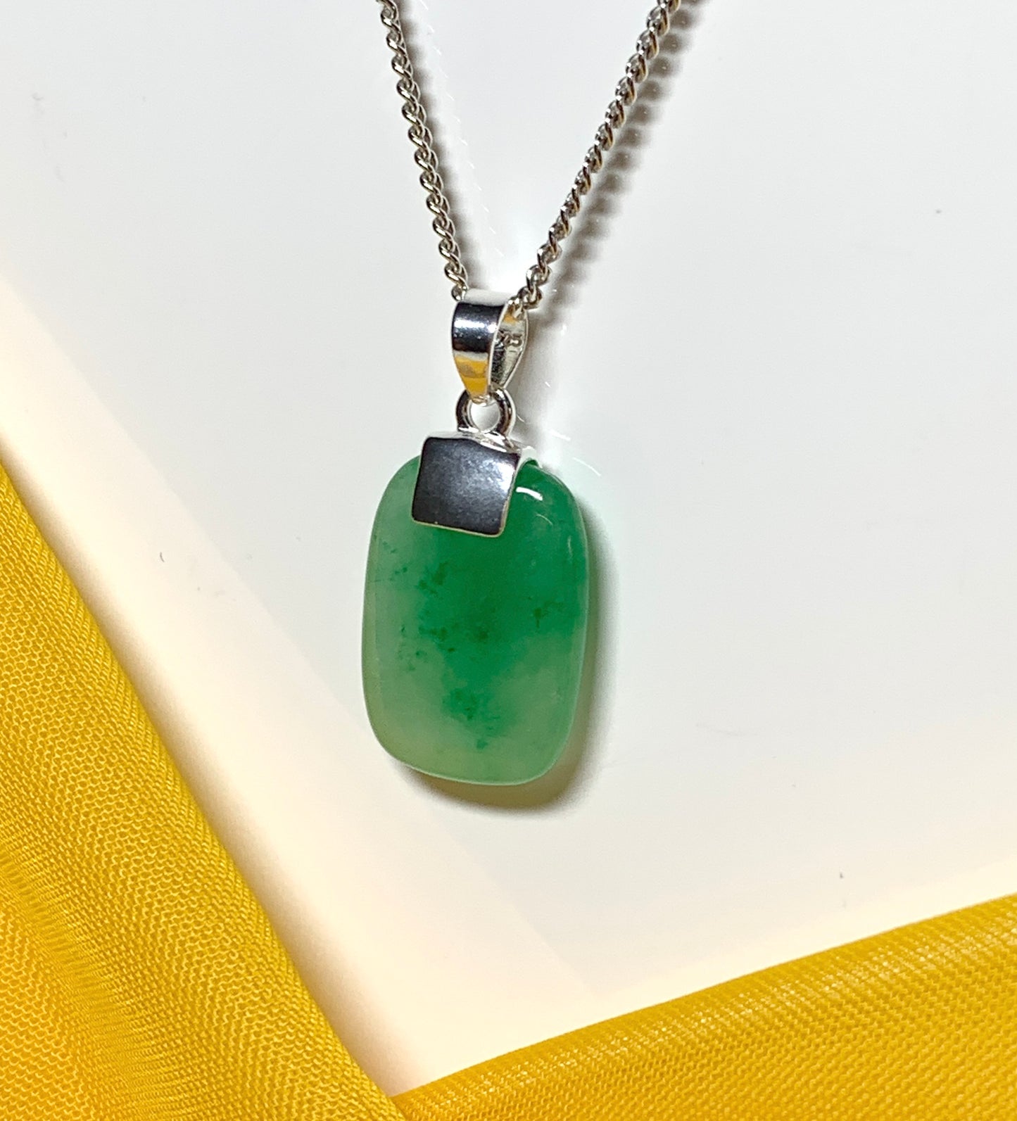 Gorgeous real green jade stone necklace sterling silver cushion shaped pendant