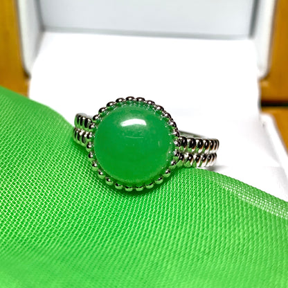 Green Jade Round Sterling Silver Patterned Bobbled Ring