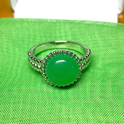 Green Jade Round Sterling Silver Patterned Bobbled Ring