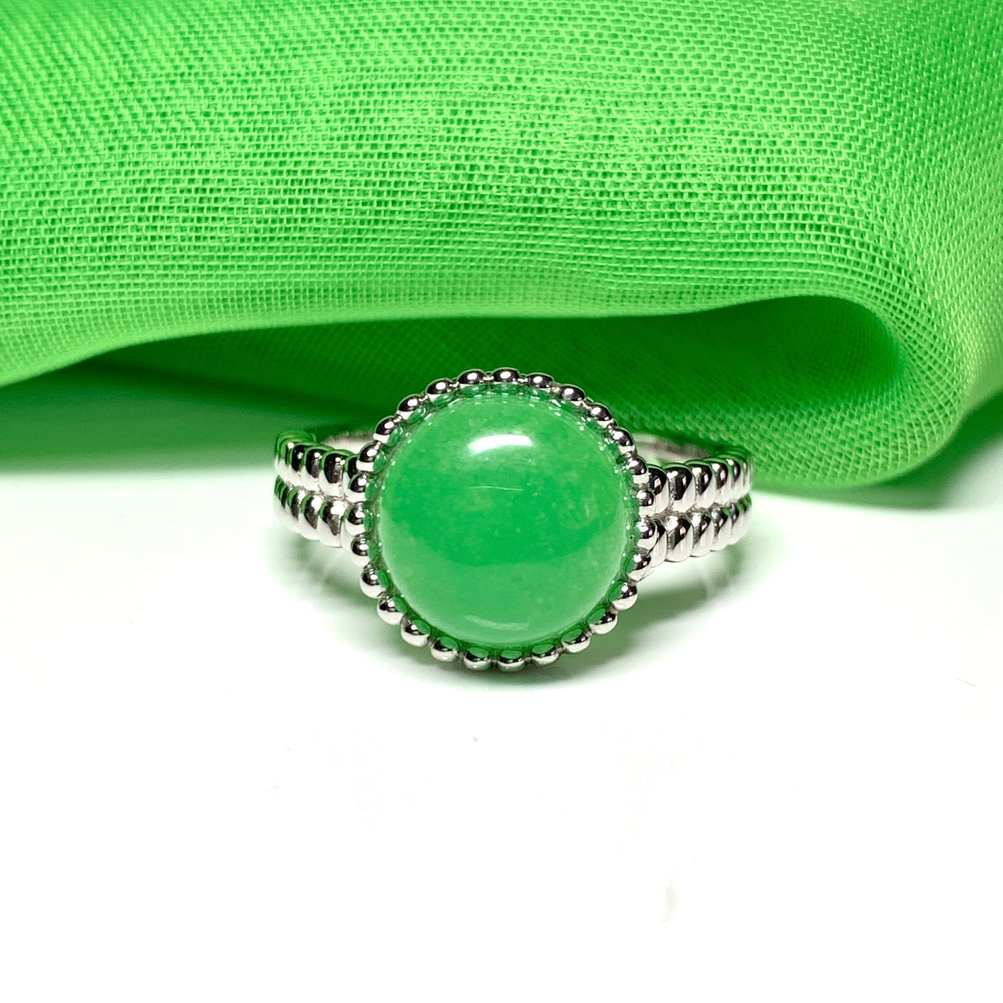 Green Jade Round Sterling Silver Patterned Bobbled Ring