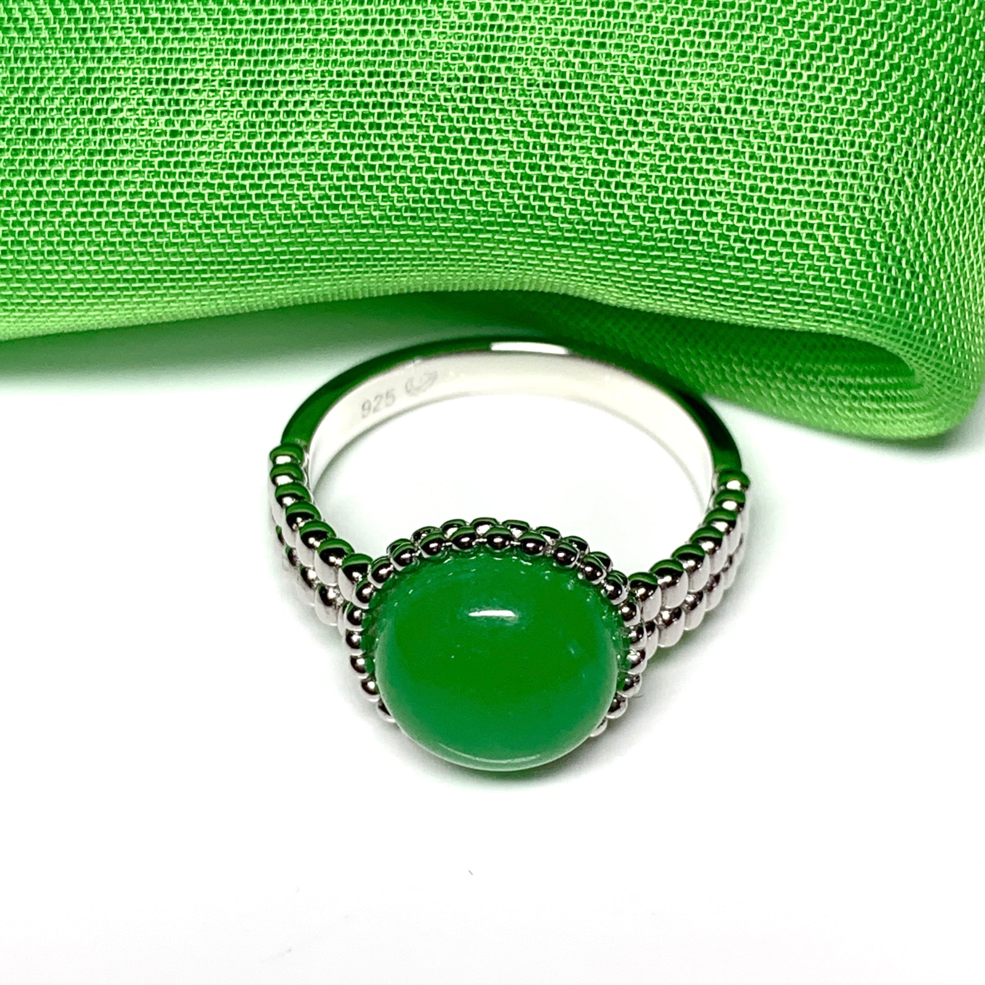 Green Jade Round Sterling Silver Patterned Bobbled Ring