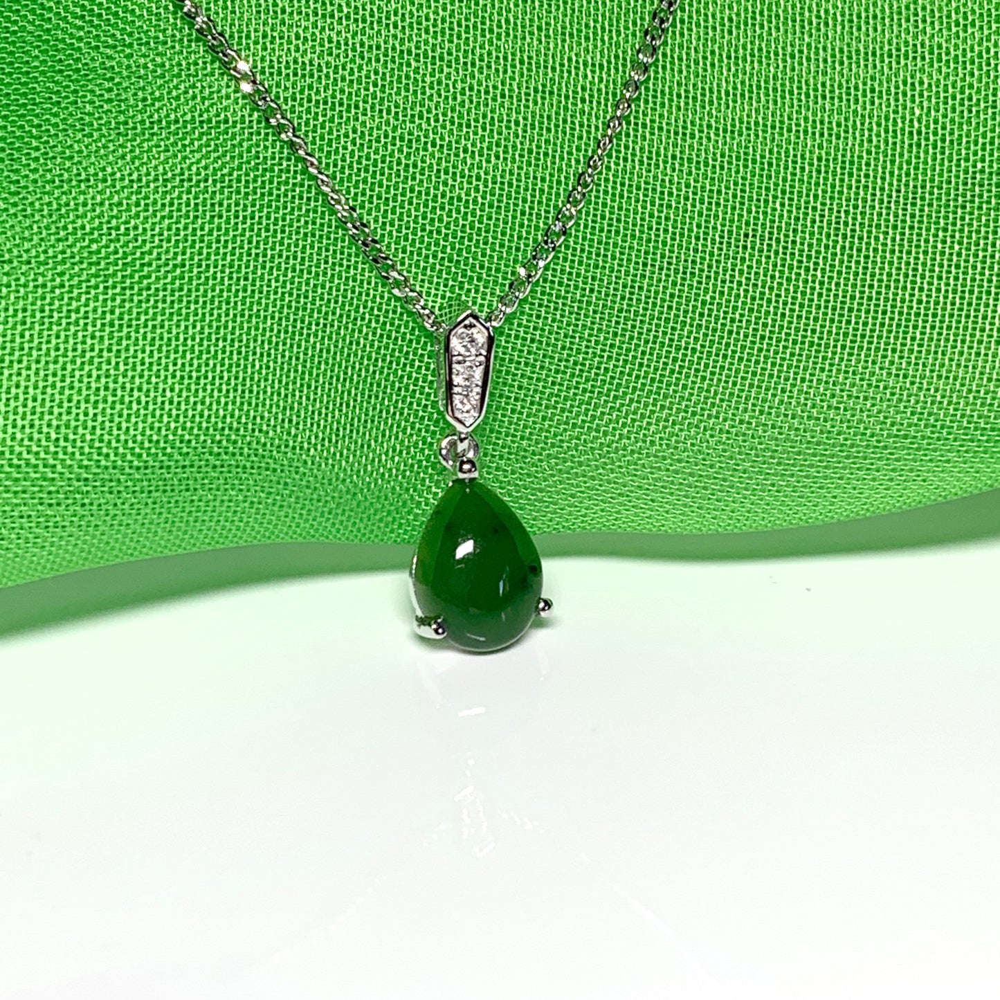 Real green pear teardrop jade and diamond white gold necklace