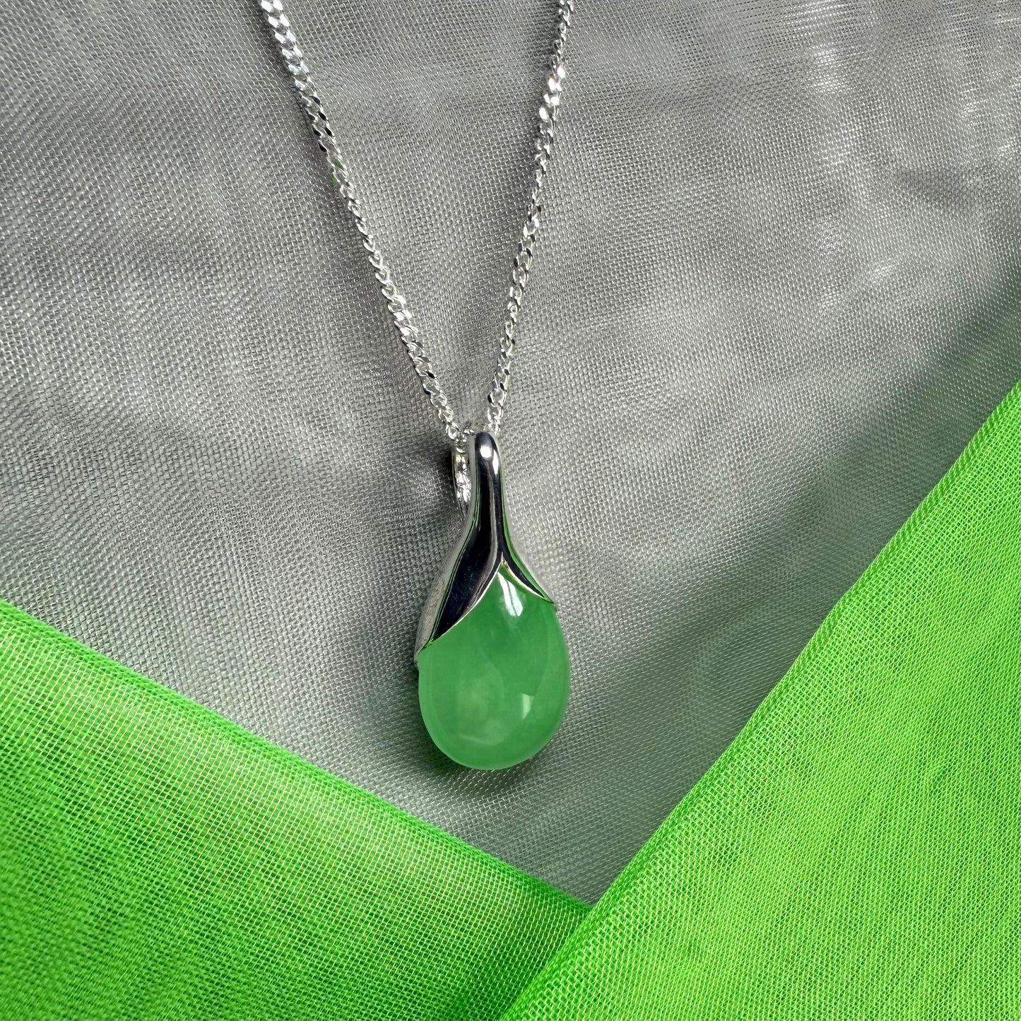 Green Jade Tear Drop Silver Pear Shaped Necklace Pendant