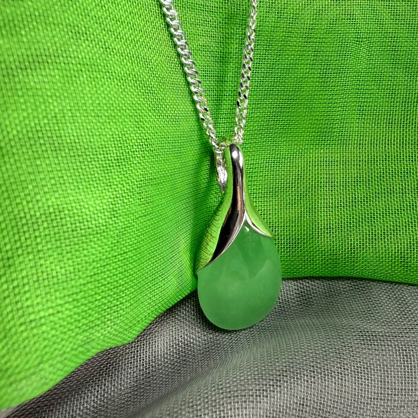 Green Jade Tear Drop Silver Pear Shaped Necklace Pendant