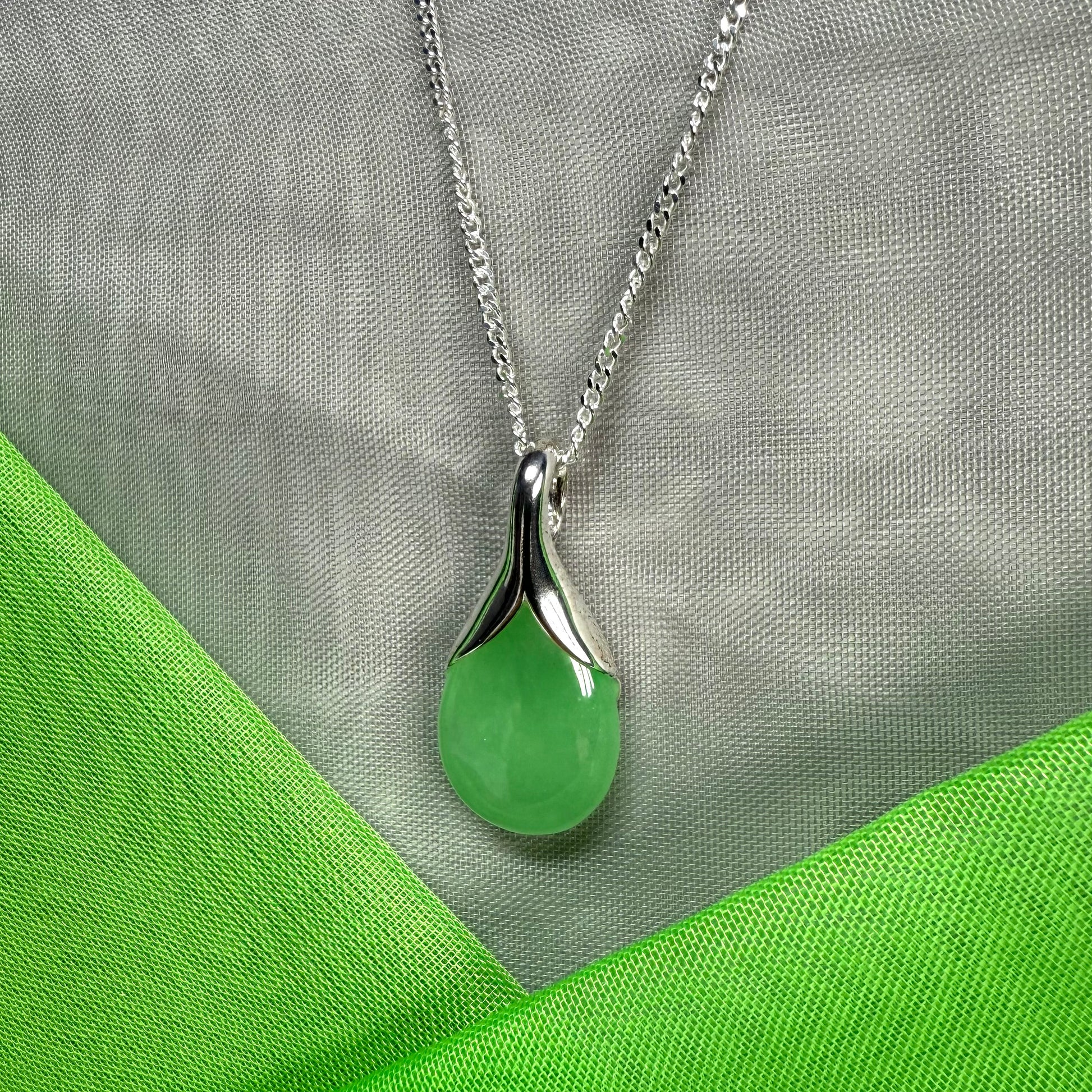 Green Jade Tear Drop Silver Pear Shaped Necklace Pendant