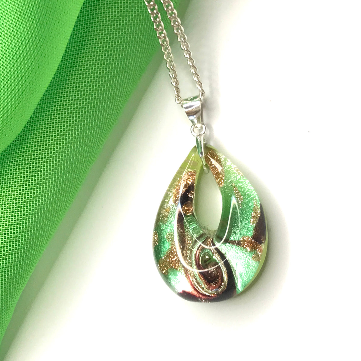 Green real Murano glass tear drop necklace pendant including a chain