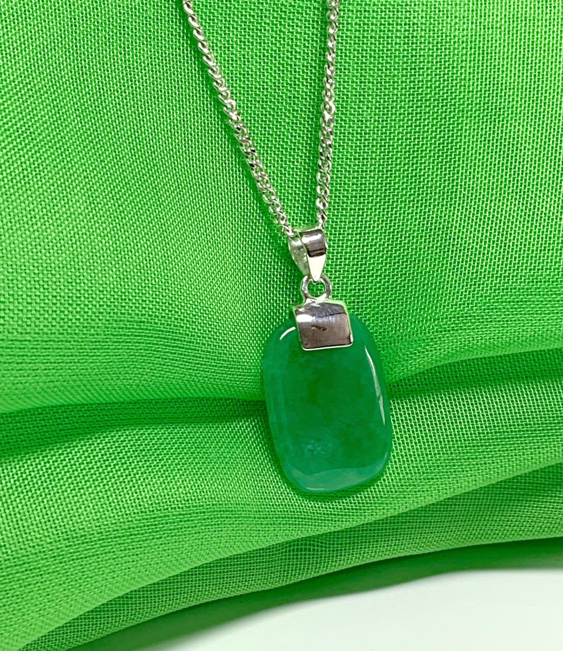 Green jade cushion shaped silver necklace pendant