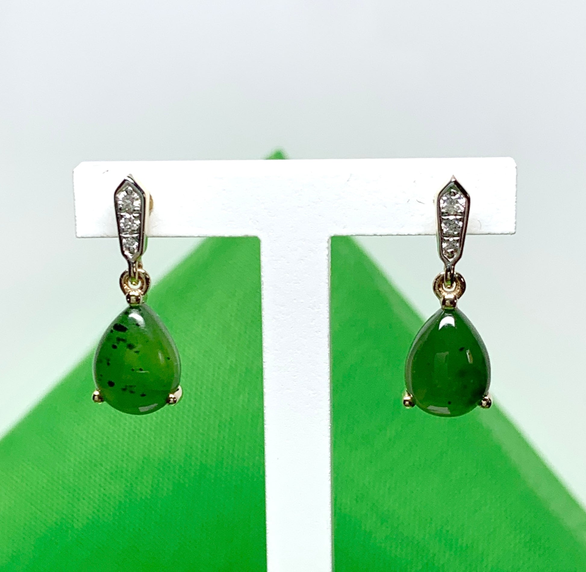 Green pear teardrop real jade and diamond yellow gold drop earrings