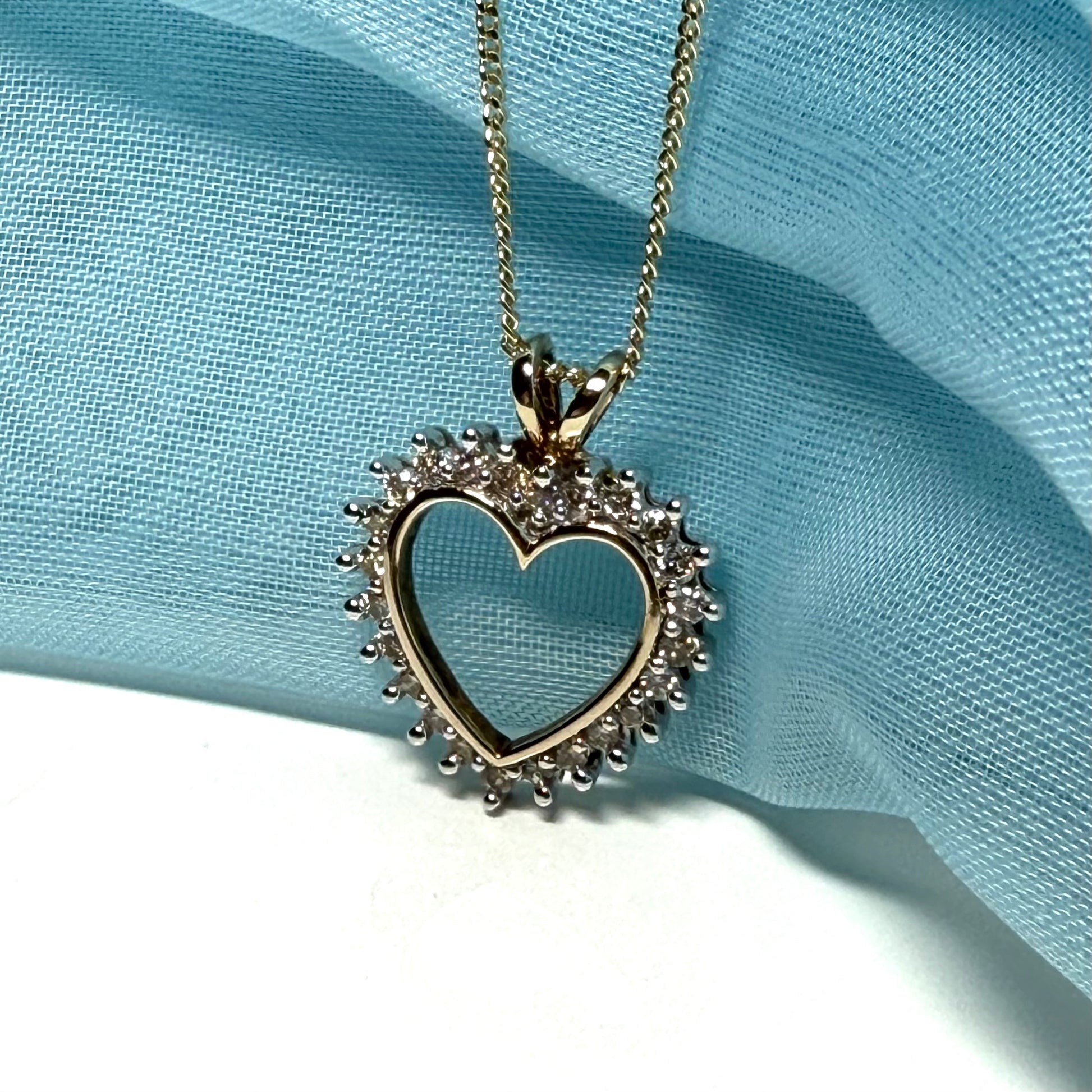 Half carat real diamond heart shaped necklace open pierced love pendant 50 points