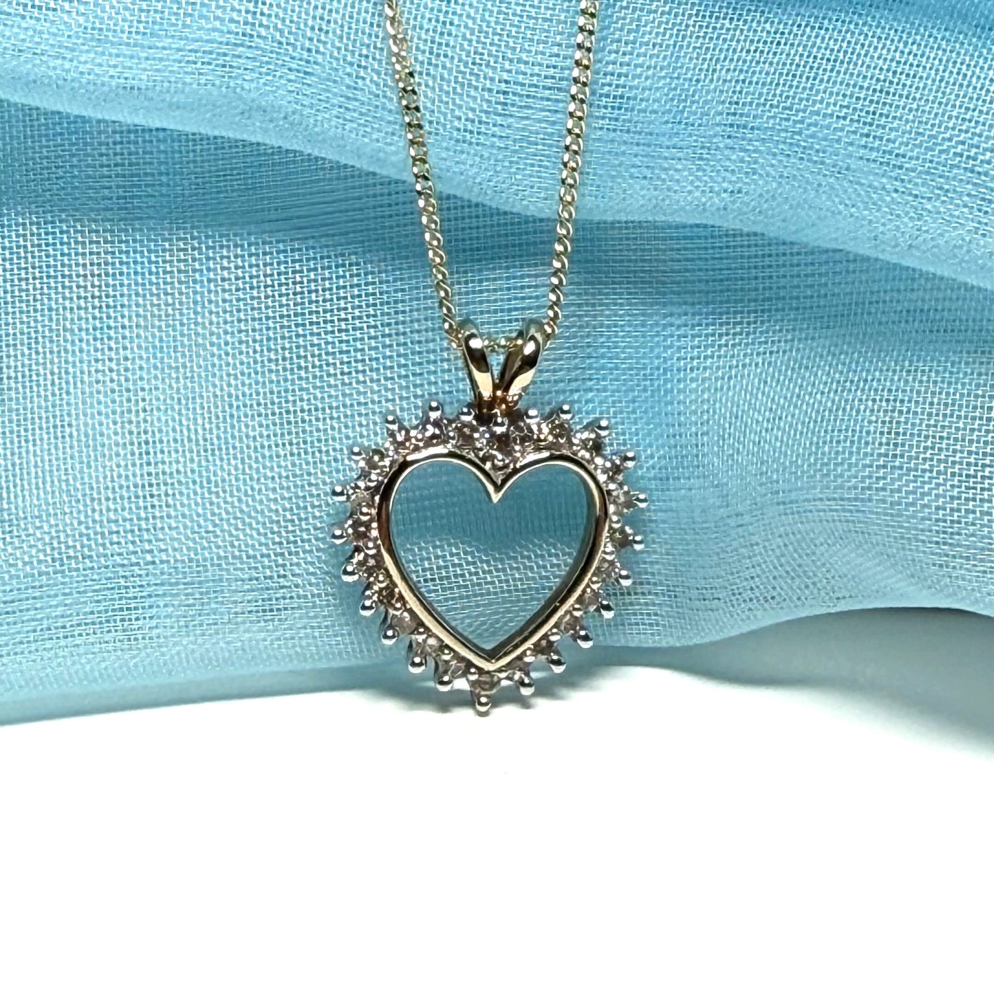 Half carat real diamond heart shaped necklace open pierced love pendant 50 points