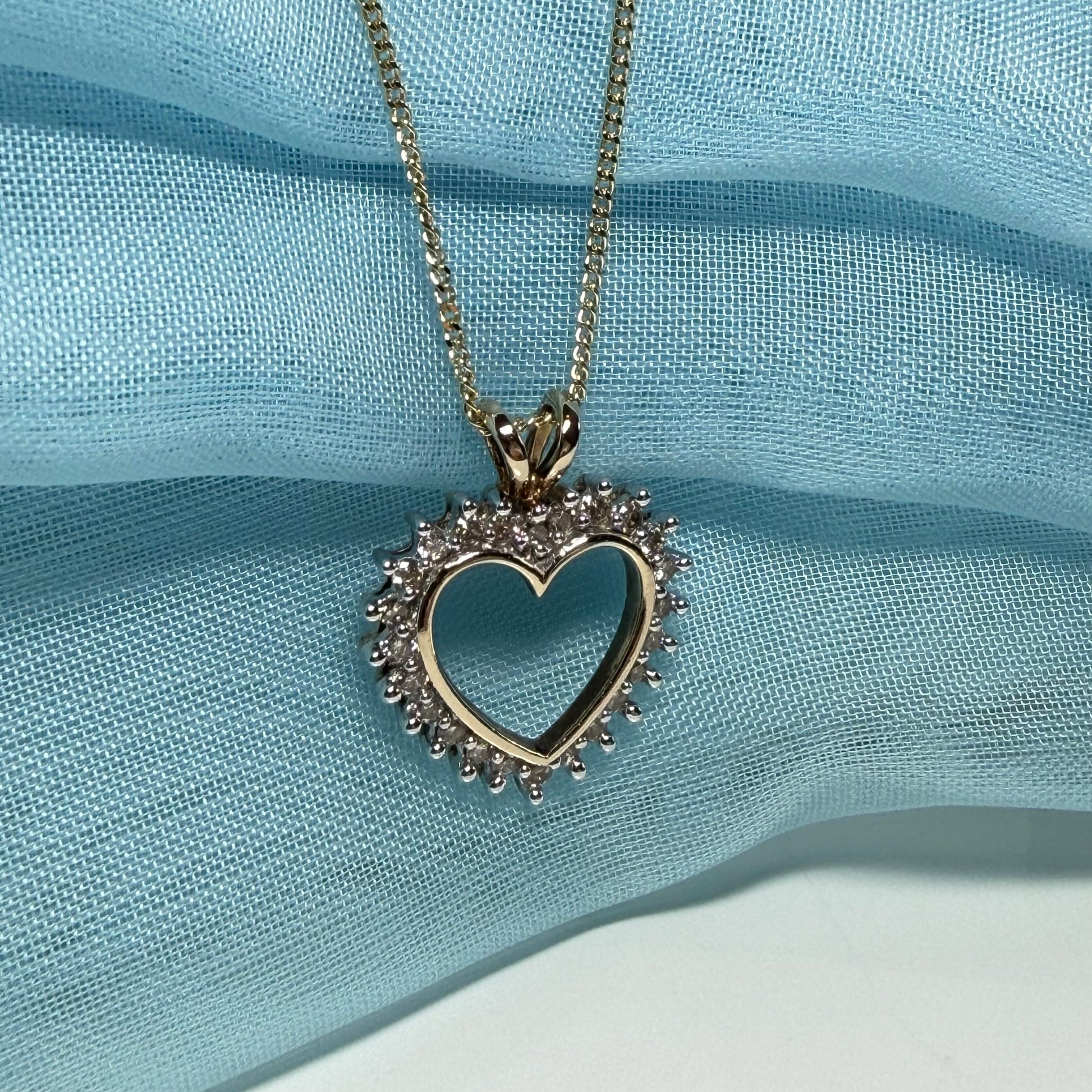 Half carat real diamond heart shaped necklace open pierced love pendant 50 points