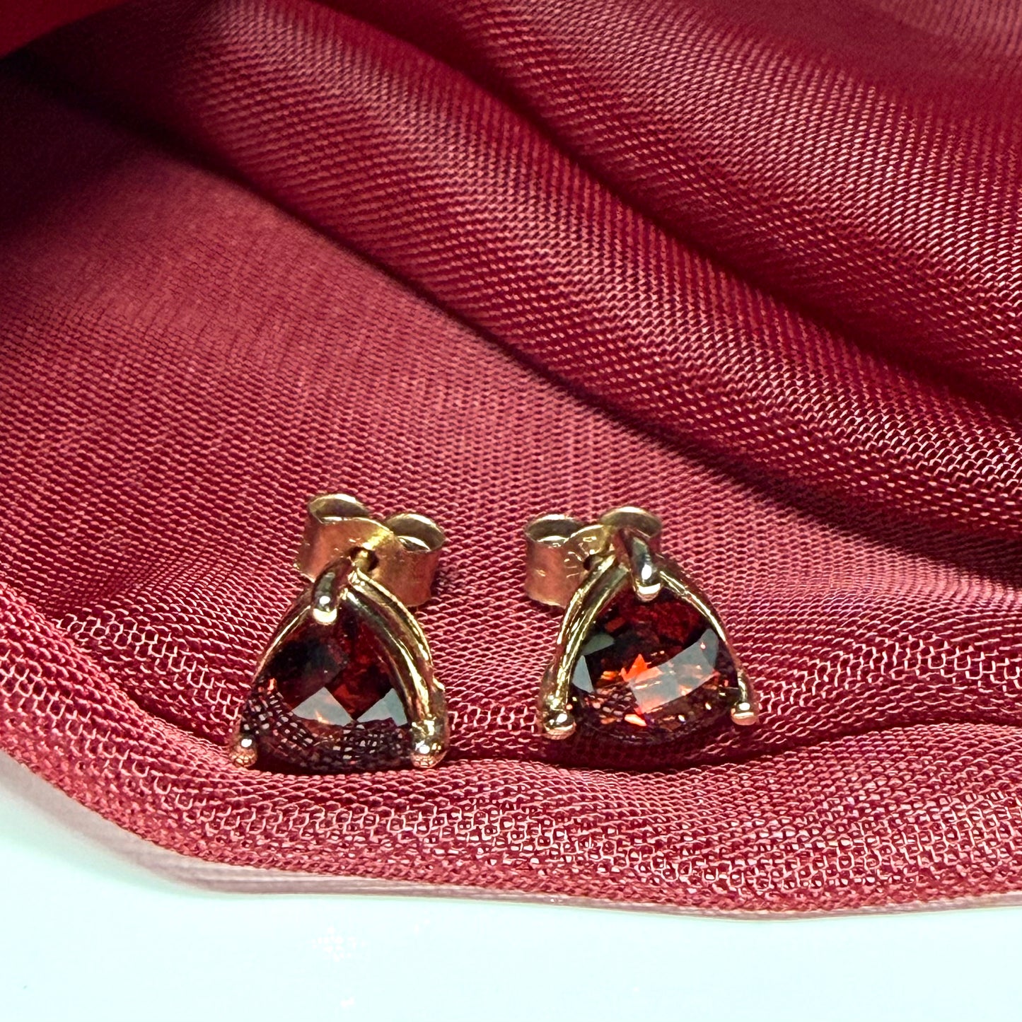Real garnet earrings triangle yellow gold stud, simply beautiful