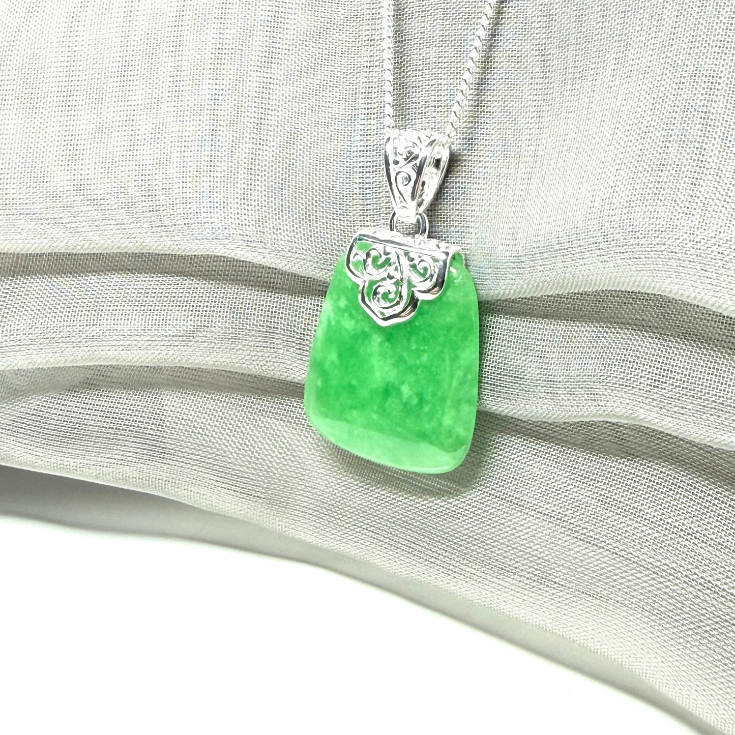 Real jade necklace green sterling silver large cushion shaped, having a timeless stunning design