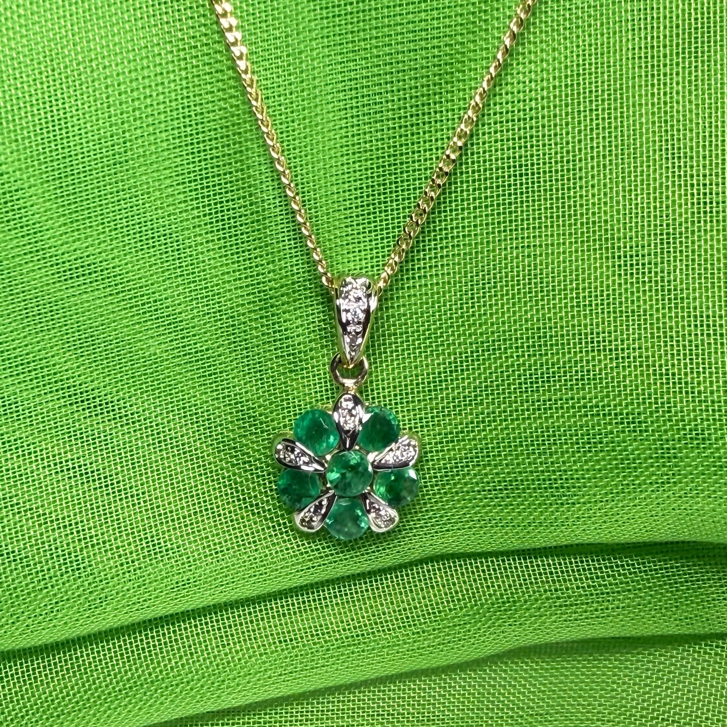 Real green emerald and real diamond round cluster necklace yellow gold pendant