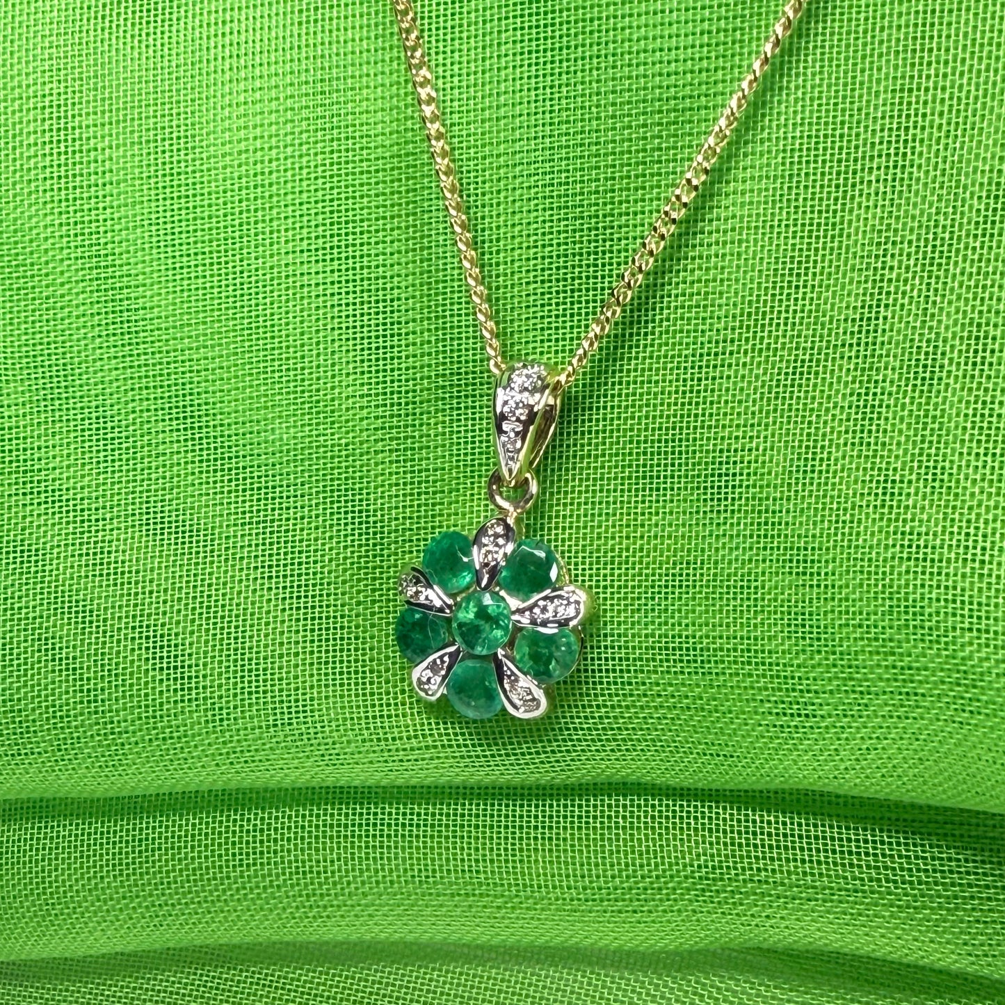 Real green emerald and real diamond round cluster necklace yellow gold pendant
