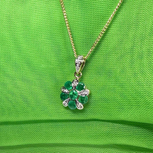 Real green emerald and real diamond round cluster necklace yellow gold pendant