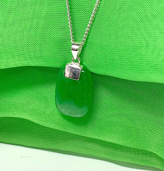 Sterling silver cushion shaped real green jade necklace pendant with chain