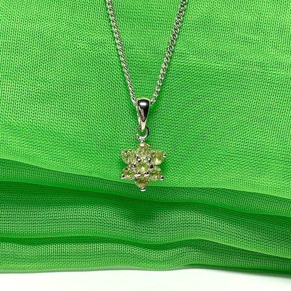 Real green peridot round sterling silver daisy cluster necklace pendant