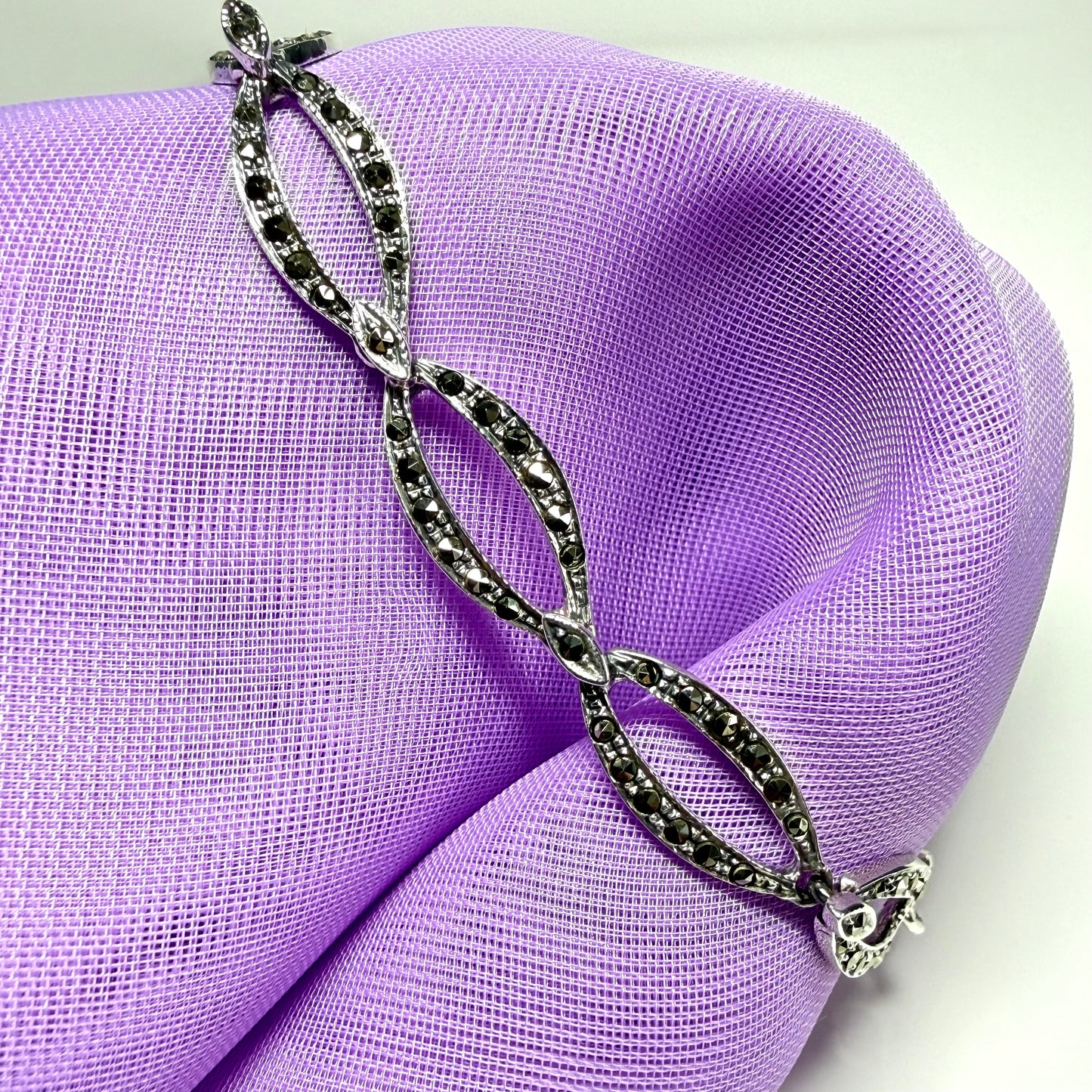 Oval shaped real marcasite sterling silver bracelet open links