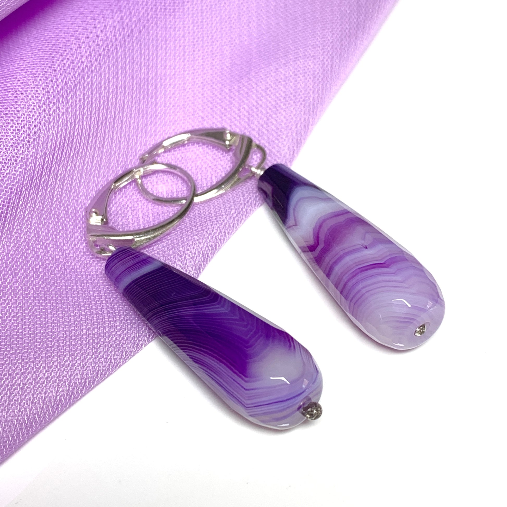 Purple teardrop shaped agate long drop earrings