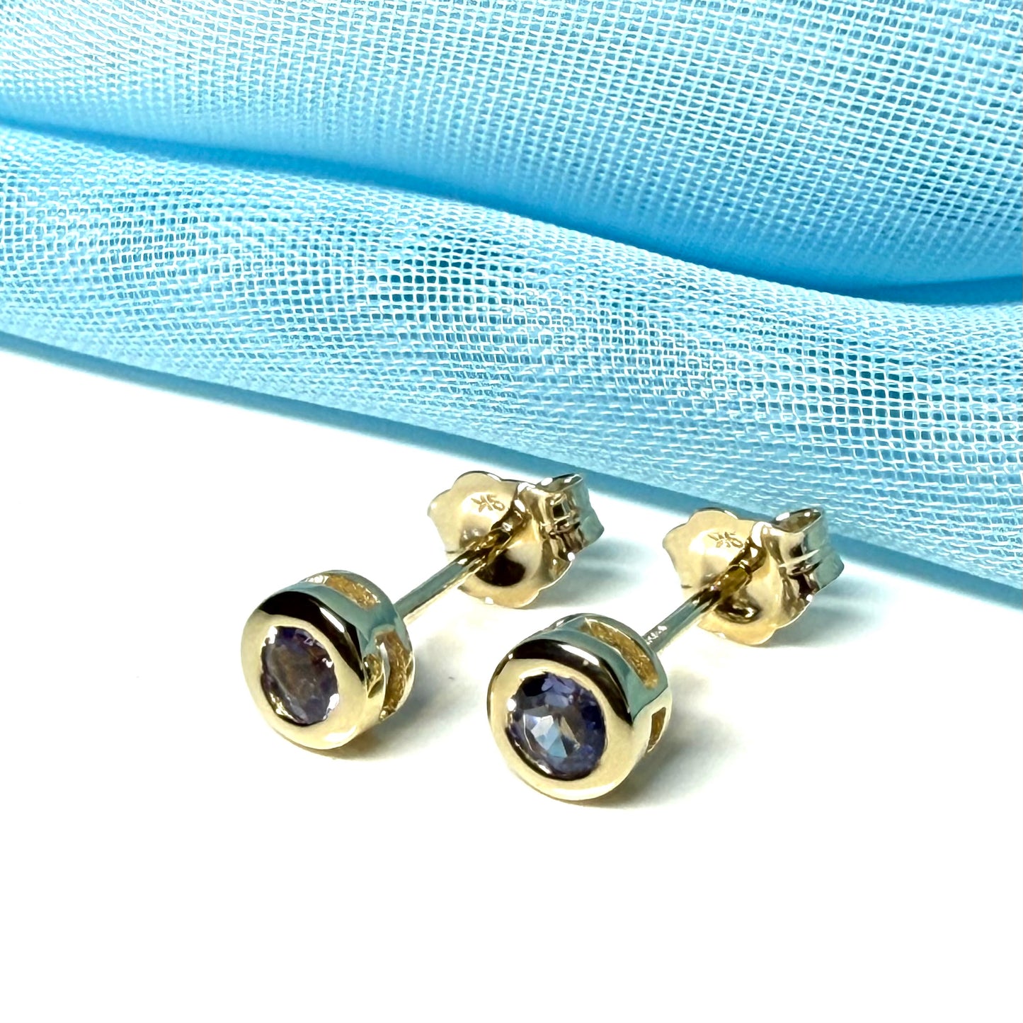 Real Tanzanite Stud Earrings Yellow Gold – Round Cut 4.5mm