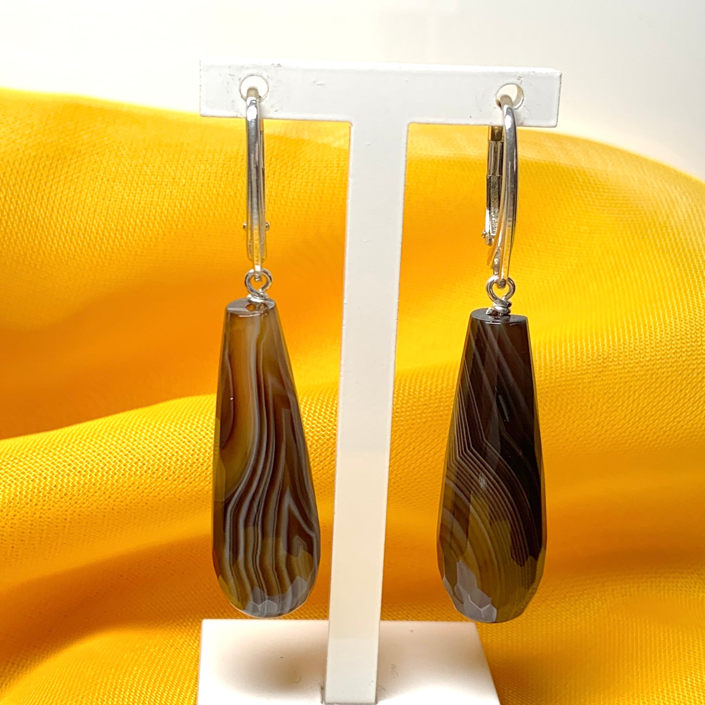 Brown agate teardrop shaped long drop earrings continental fittings