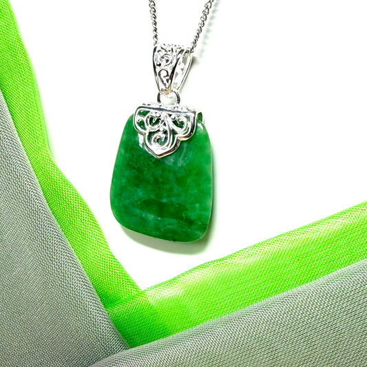 Real jade necklace dark green sterling silver large cushion shaped, a beautiful pendant