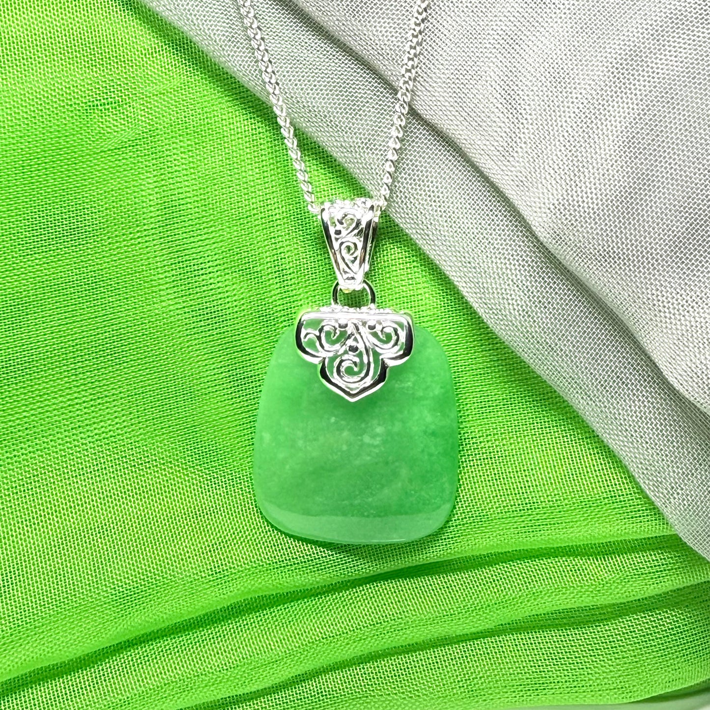 A real jade neck pendant green sterling silver large cushion shaped, a truly stunning necklace