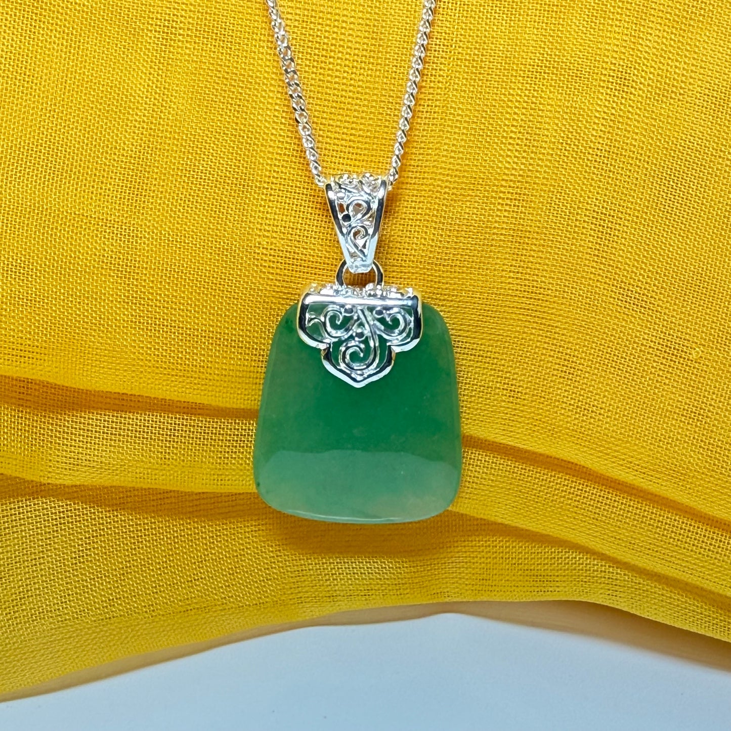 Stunning real jade necklace green sterling silver large cushion shape, a gorgeous design