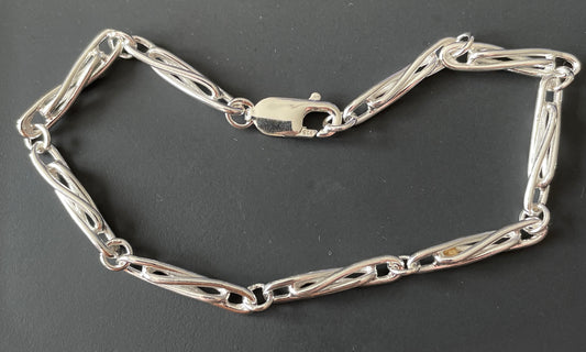 Sterling silver ladies bracelet twisted solid link